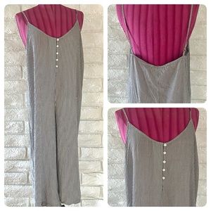 Anthropologie Cloth & Stone Gray & White Striped wide leg Jumpsuit Size L